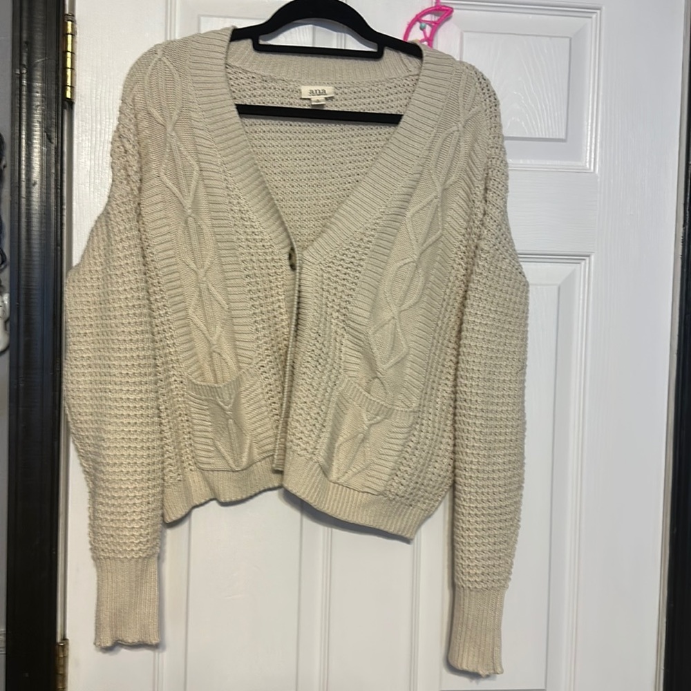 Crop sweater